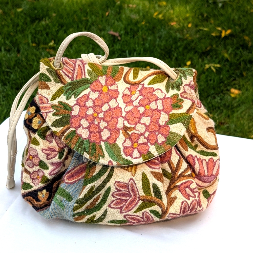 Vintage Floral Botanical Embroidered CottageCore Crossbody Bag wool Marco Avane